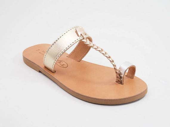 s en cuir véritable grec | Réduction
s en cuir véritable grec | Réduction
Réduction
Réduction
770012