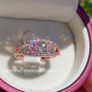 Unique Natural Untreated Green Diamond and Pink Diamond Ring 18K Gold