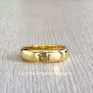 Natural Untreated Greenish Yellow Diamond 14k Gold Wedding Ring