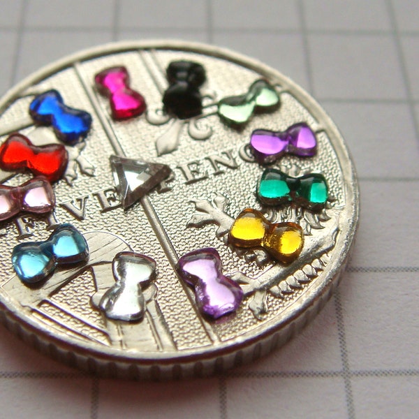 100pcs Mini 3D Nail Resin Decorations Bows 12 colours 3mm