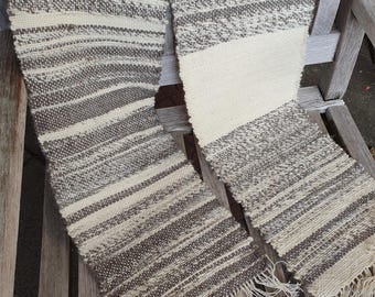 Tkanina „Piasek i kamienie”. Ręcznie przędzona i tkana.