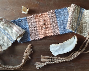 Fascia per grembo 'Ocean'. Filata e tessuta a mano.