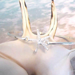 Starfish Bracelet, Solid 925 Sterling Silver, Delicate and Light Weight. Link, Bangle, Cuff Bracelet, Tropical Ocean Look