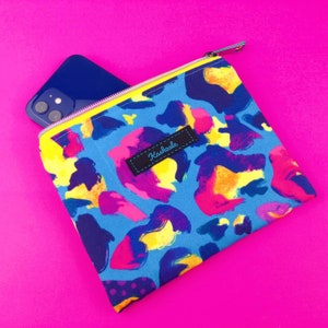 Electric Leopard Small Clutch, Leopard Print Passport Zipper Pouch, Small Make Up Bag, Small Cosmetic Bag, Cell Phone Pouch.