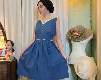 1960s Blue Volup Cotton Day Dress With White Lace Trim and Buttons. *as is*