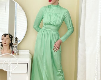 Mint Green 70s Elegant High Collar and Long Sleeve Maxi Dress