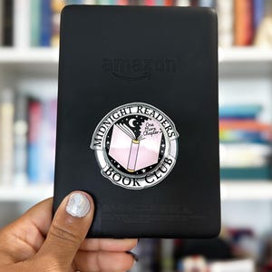 Agarre magnético para teléfono del Club de lectura de Midnight Readers