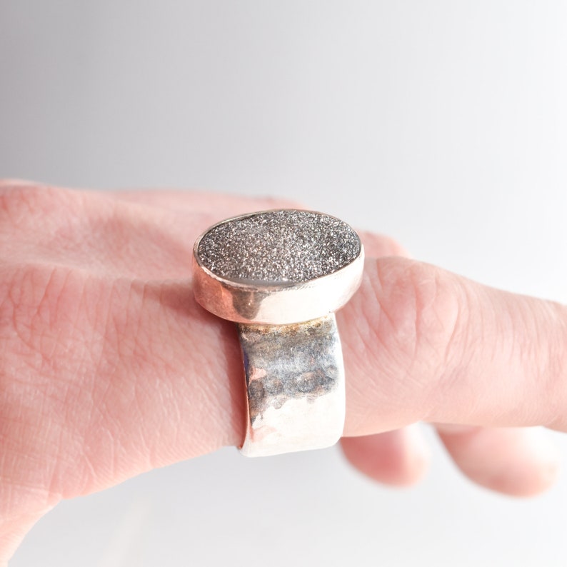 Sparkly Sterling Silver Druzy Quartz Ring, Chunky Hammered Ring, Gemstone Jewelry, Size 10 1/4 US image 8