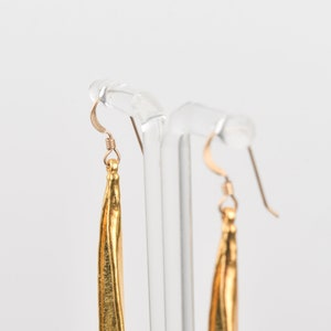 Modernist Gold-Tone Leaf Drop Dangle Earrings, Vintage Metropolitan Museum Of Art Jewelry, 3.125 L image 6
