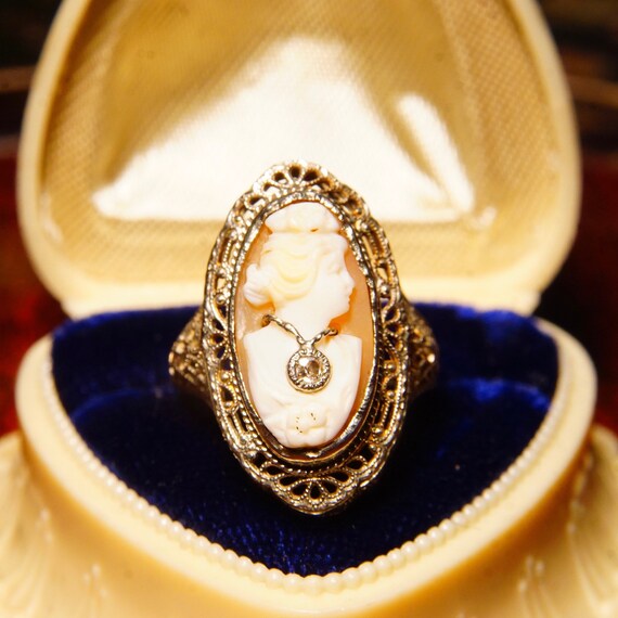 Antique 14K White Gold Filigree Diamond Accent Cameo Ring, Carved Shell Cameo, Women's Bust W/ Diamond Necklace, ESEMCO, Size 6 1/4 US