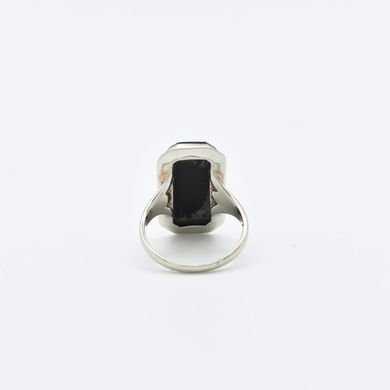 Art Deco 10K White Gold Black Onyx Diamond Ring, Etched Setting, Offset Stone, Estate Jewelry, 4 3/4 US image 10