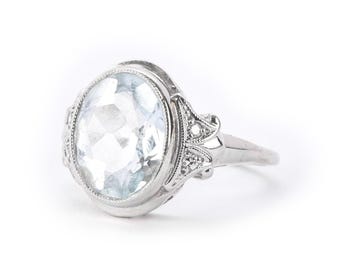 Art Deco Vintage Carved 14K Gold Aquamarine Ring with Diamonds, Size 5 1/2