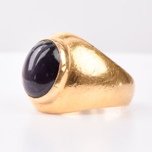 Black Star Sapphire Ring In 18K Yellow Gold, Solid Gold Cab Ring, Estate Jewelry, Size 5 3/4 US image 2