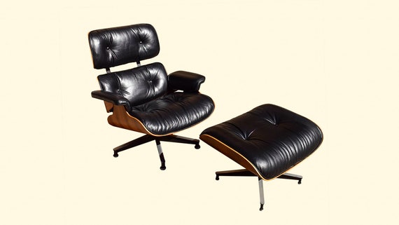 Rare HERMAN MILLER Eames Lounge Chair & Ottoman In Rosewood Black Leather, Original 1970's Eames Swivel Chair Set