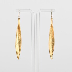 Modernist Gold-Tone Leaf Drop Dangle Earrings, Vintage Metropolitan Museum Of Art Jewelry, 3.125 L image 4