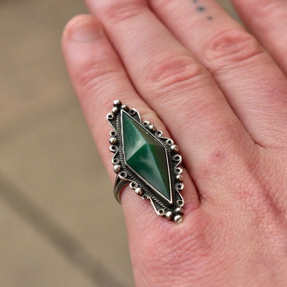 Vintage Mexican Sterling Silver Green Onyx Marquise Ring, Faceted Green Gemstone, Ornate Silver Setting, 925 Long Finger Ring, Size 5 3/4 US