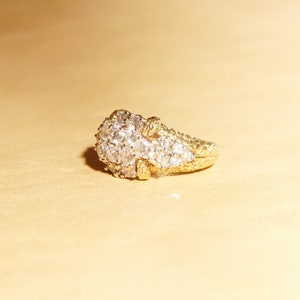 Estate 14K Diamond Cluster Bombe Ring, 2.25 TCW, Stippled Yellow Gold Band, Vintage Engagement Ring, 7 US image 4