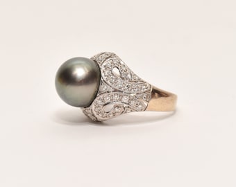 18K Diamond Pave Tahitian Pearl Bombe Ring In White Gold, Estate Jewelry, Size 10 US