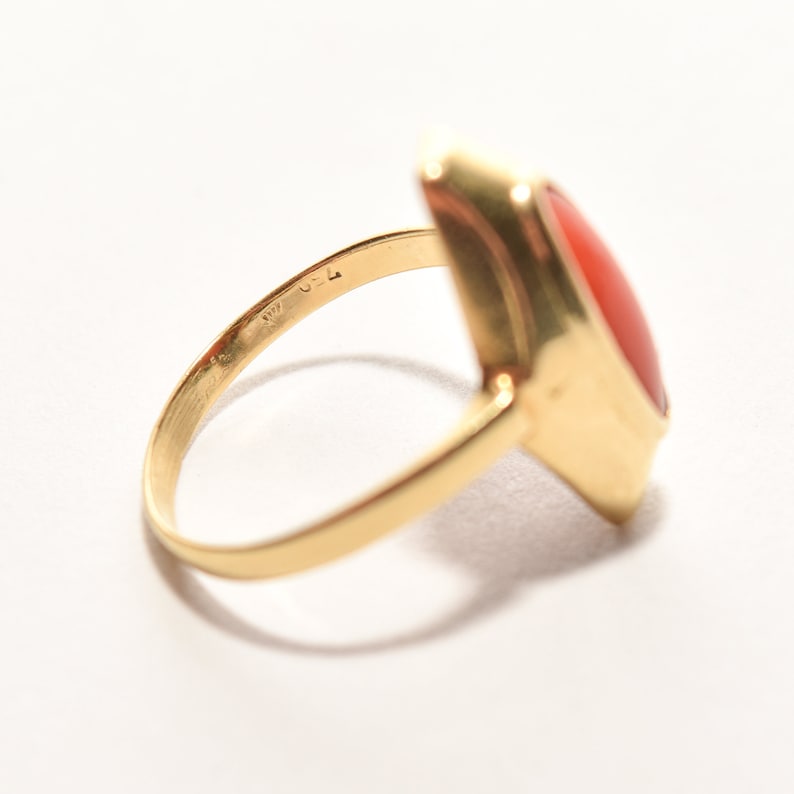 Estate 18K Coral Marquise Ring, Yellow Gold Red Coral Ring, Size 5 1/4 US image 9