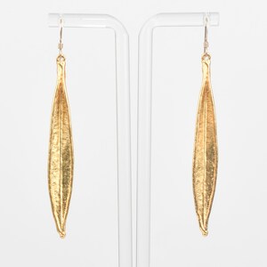 Modernist Gold-Tone Leaf Drop Dangle Earrings, Vintage Metropolitan Museum Of Art Jewelry, 3.125 L image 2