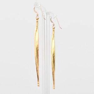 Modernist Gold-Tone Leaf Drop Dangle Earrings, Vintage Metropolitan Museum Of Art Jewelry, 3.125 L image 7