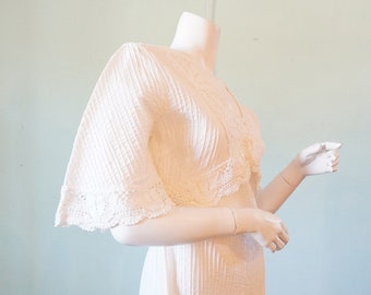 1970s pintuck white cotton dress with lace trim