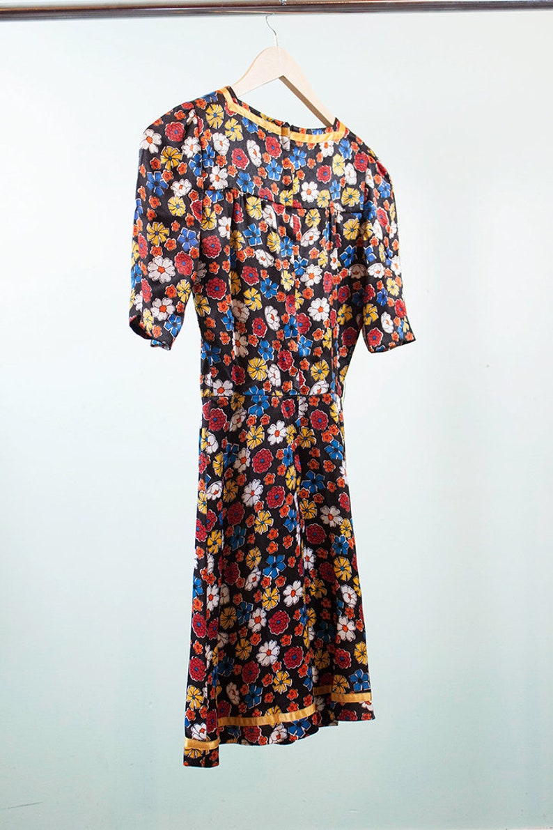 1960s Bagatelle floral minidress image 6