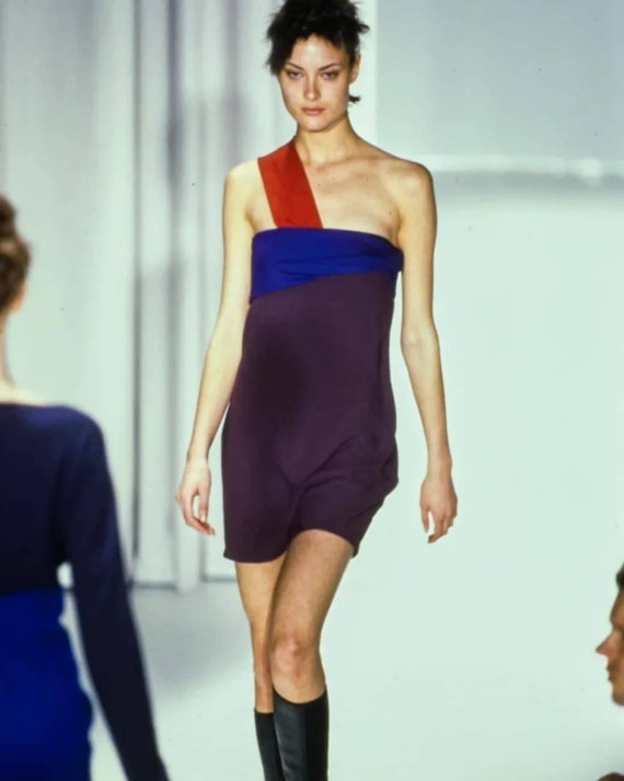 Fall/Winter 1997 Gianni Versace ready-to-wear run… - image 10