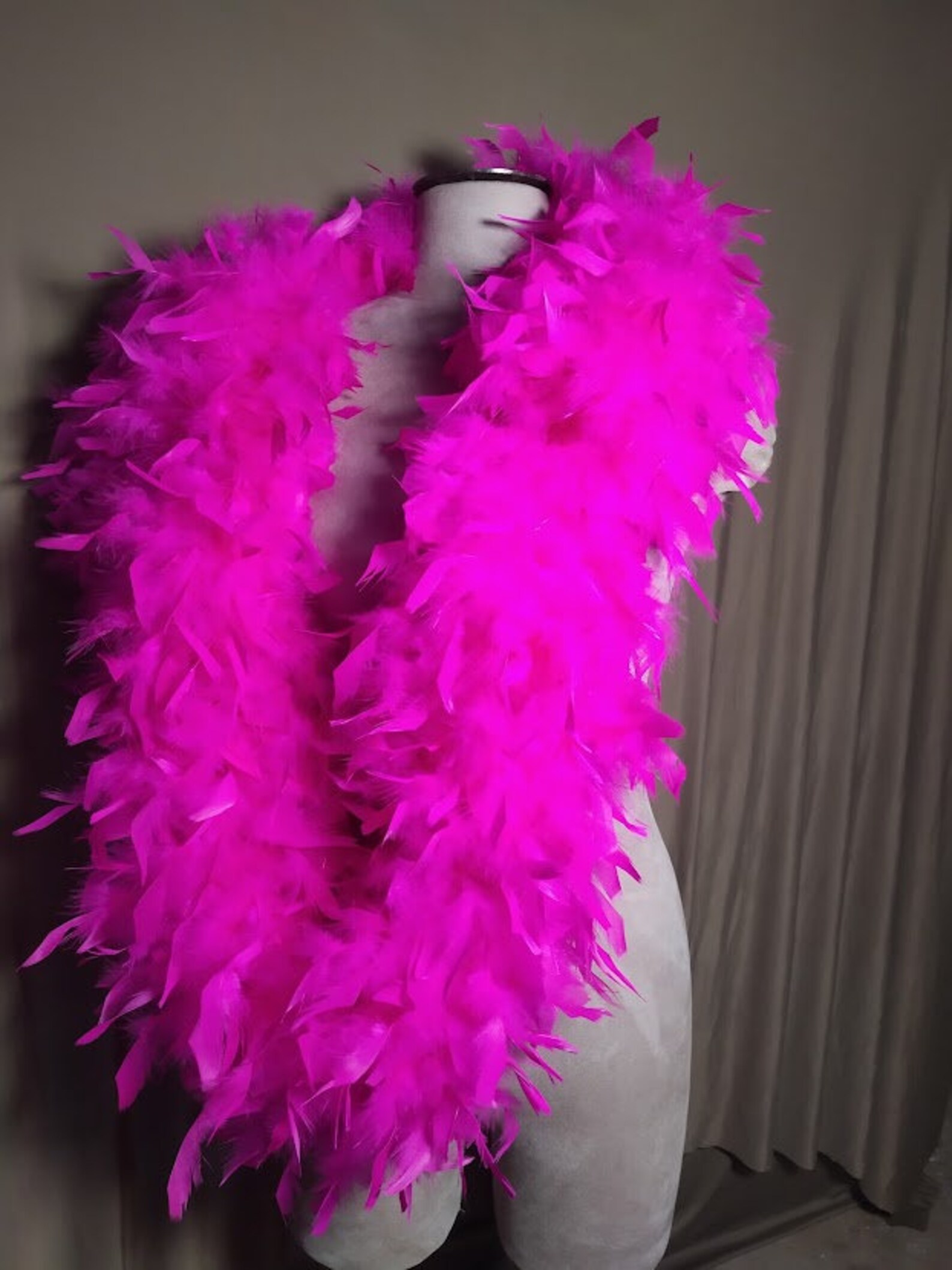 Fuchsia Color Feather Boa Heavy Weight 115 Grams Chandelle Feather Boa