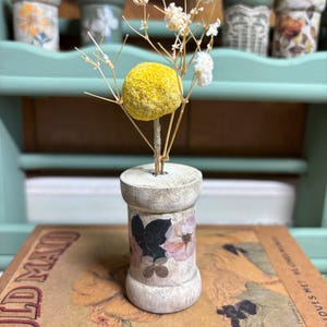 Handmade Rustic Primitive Wooden White Spool White Floral