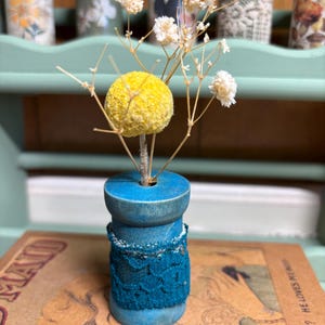 Handmade Rustic Primitive Wooden Blue Spool Lace Appliqué