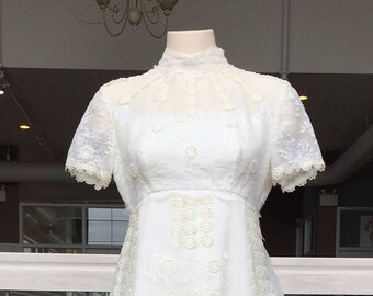 Beautiful High Neck Short Sleeved Vintage Bridal Gown #868