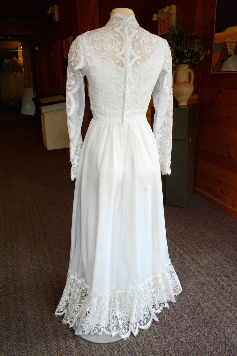 Long sleeved high neck vintage gown #716