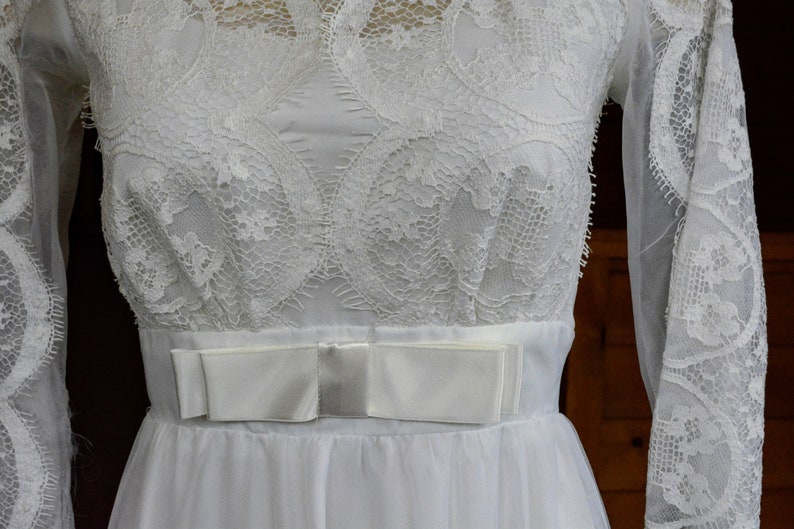 Long sleeved high neck vintage gown #716