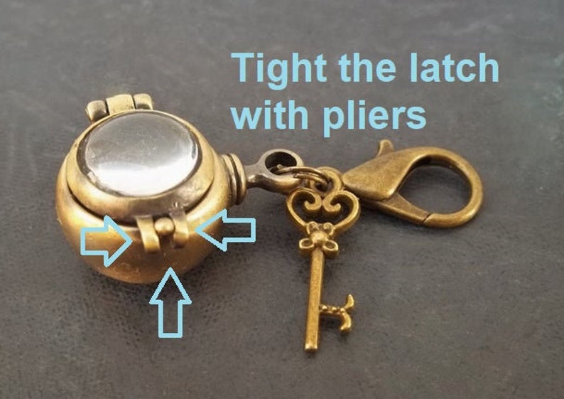 Cremation Jewelry Keepsake Magnifying Pendant Locket Vintage Style Stash Box Keychain Fillable Glass Urn Ashes Key Women Memorial Gift