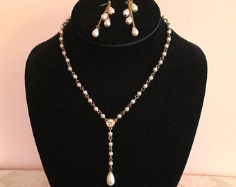 Monet Faux Perla Demi Parure