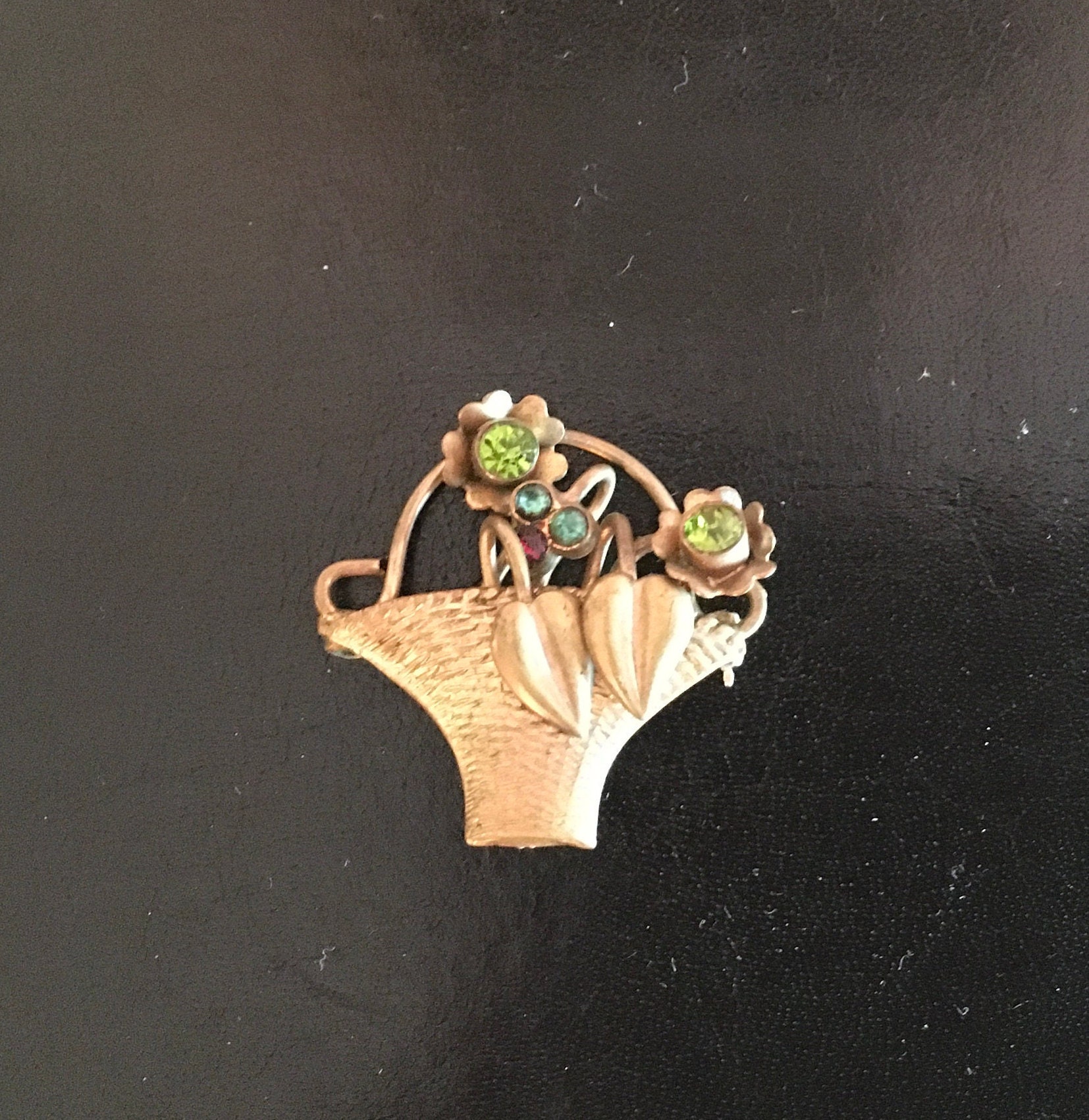 ヴィンテージフラワーバスケットブローチ - Etsy 日本