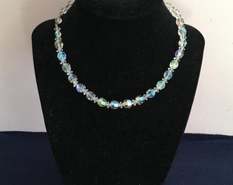 Aurora Borealis fasetterad kristall choker