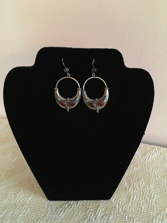 Silver Dangle Earrings with Red Stones - image 4