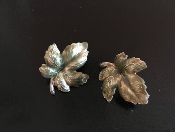 Silver Maple Leaf Earrings - image 4