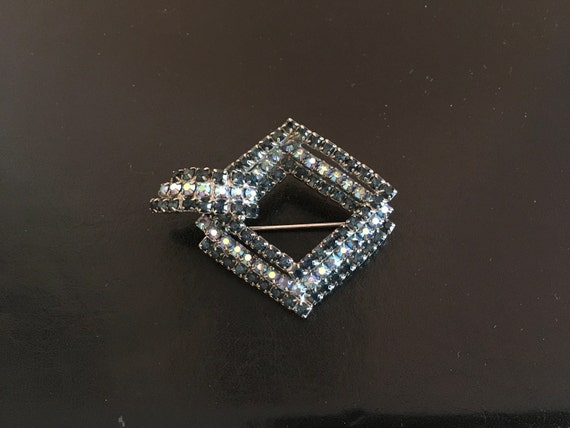 Art Deco Geometric Rhinestone Brooch - image 3