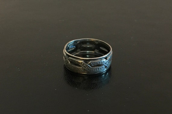 Sterling Silver Ring with Chain Pattern - image 2