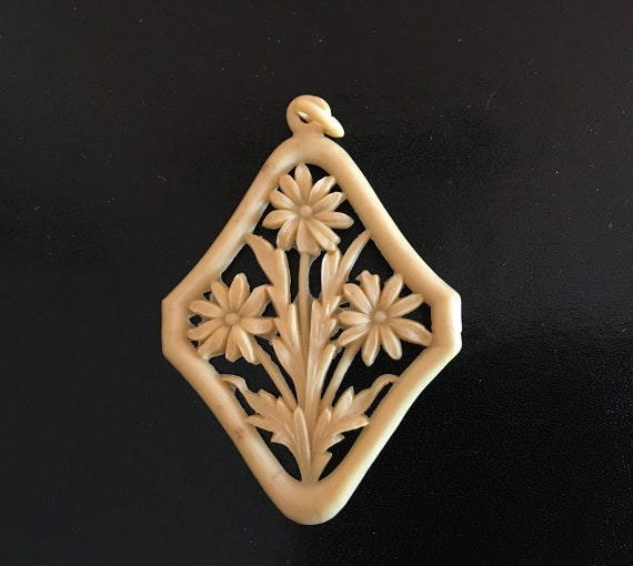 Delicate Floral Celluloid Pendant - image 1