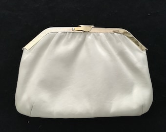 Pochette en cuir beige