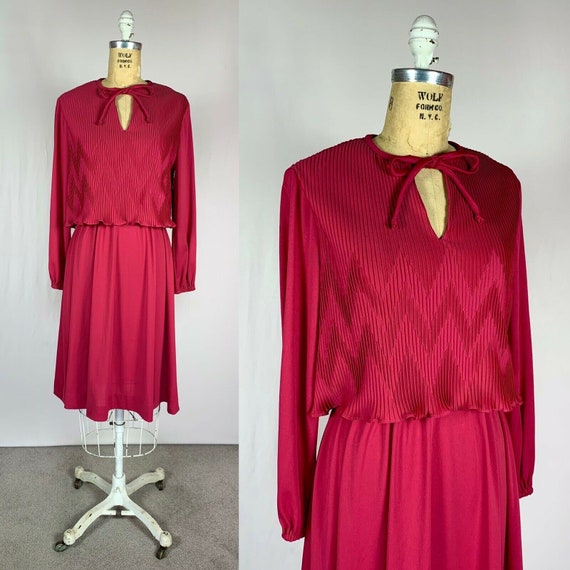 Vintage 1970's Deep Pink Accordion Pleat Capelet Dress | Etsy