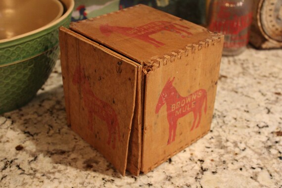 Brown's Mule Tobacco Dove Tailed Wooden Box Crate With Lid! Bright, 5 Cent  Cuts, 32 - 15 Cent Plugs, to 7 Pounds, R. J Reynolds, Factory 256