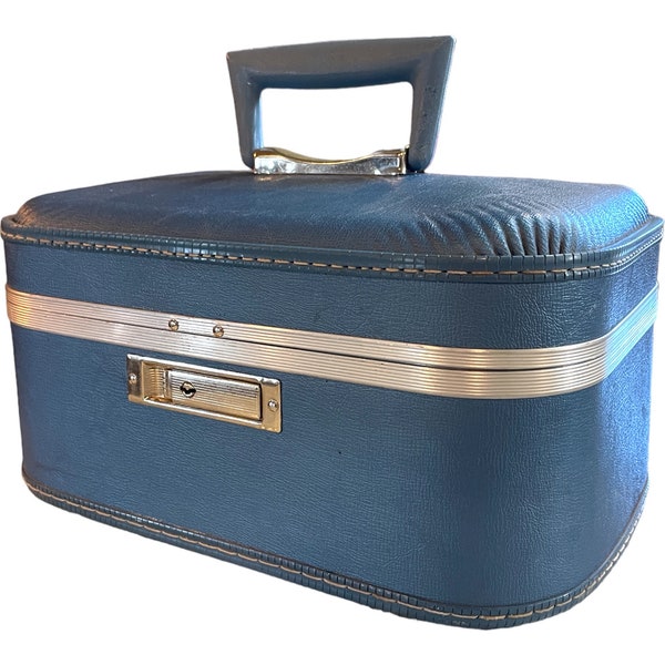 Vintage Slate Blue Train Case - retro suitcase, make-up case, clasps work, Midcentury, fun and funky, storage, travel, light blue, fabulous