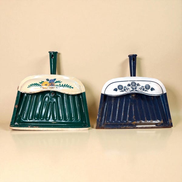 Choice Vintage Metal J.V. REED Blue Floral Dustpan or Green Floral Dustpan CottageCore Perfect Patina Farmhouse Laundry Room Decor