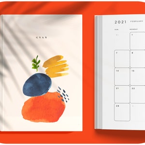 2026-2027 Happy Daily Planner: Customizable Beatific Agenda