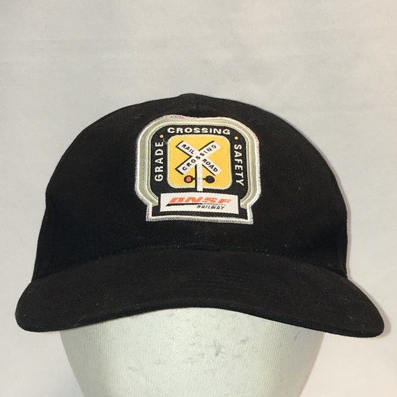 Vintage Train Hat Railroad Crossing Sign Baseball Cap BNSF Railway Dad Hats  Black Cotton Men Caps Locomotive Gift for Fathers Day T33 MA3013 